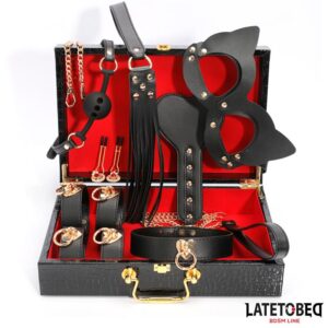 kit-bondage-de-8-pz-cuero-con-maletin-de-almacenaje-1.jpg