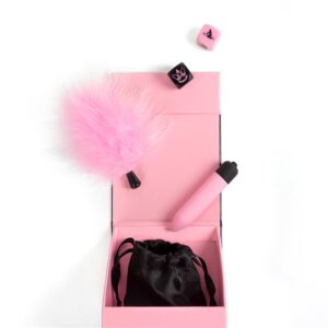 kit-secret-pleasures-box-1.jpg